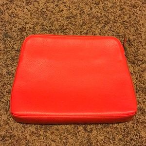 India Hicks flamingo insider clutch